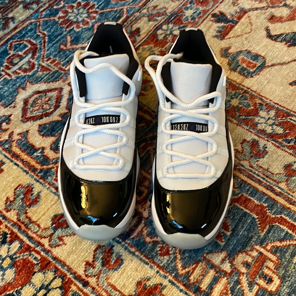 Air Jordan 11 Retro Low size 11.5